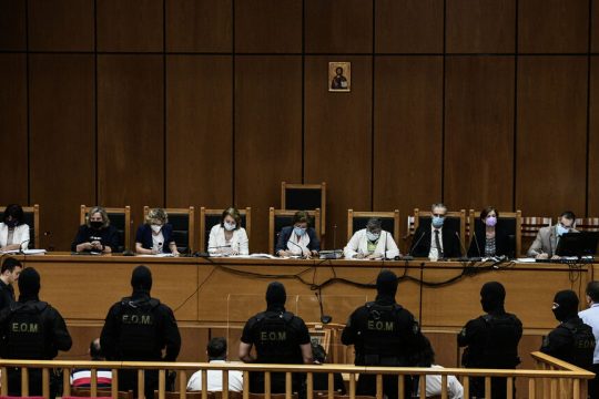 Η έδρα στη δευτεροβάθμια δίκη. Αριστερά διακρίνεται η εισαγγελέας Κυριακή Στεφανάτου